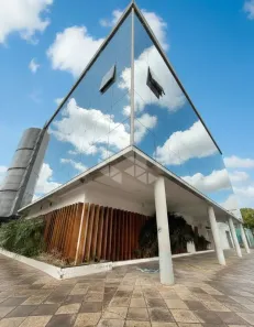 Prédio Comercial para alugar, 3500m² no Navegantes, Porto Alegre