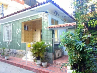 Casa com 6 Quartos à venda, 240m² no Santa Rosa, Niterói
