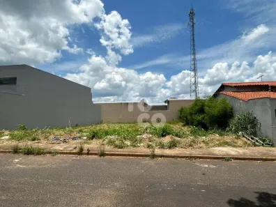 Lote/Terreno à venda, 300m² no Segismundo Pereira, Uberlândia