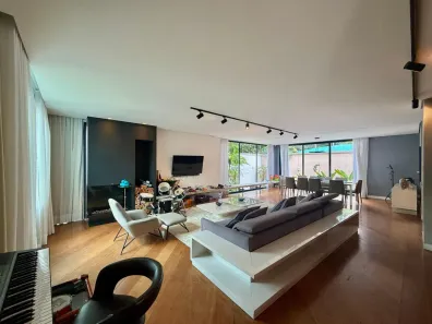 Casa de Condomínio com 4 Quartos para alugar, 397m² no Brooklin Paulista, São Paulo