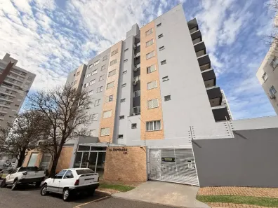 Apartamento com 2 Quartos para alugar, 67m² no Vila Marumby, Maringá