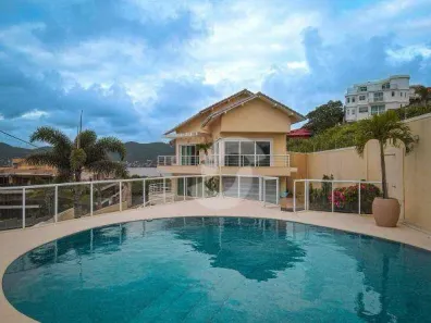 Casa com 4 Quartos à venda, 750m² no Piratininga, Niterói