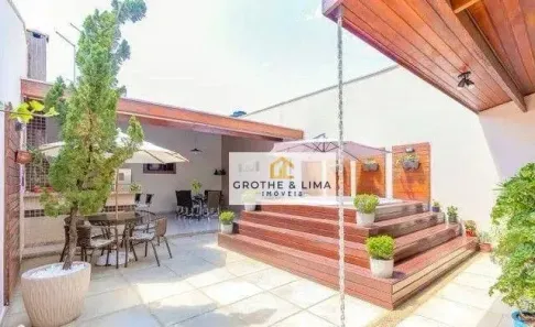 Sobrado com 3 Quartos à venda, 219m² no Monte Castelo, São José dos Campos