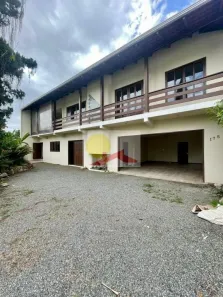 Sobrado com 3 Quartos para alugar, 288m² no Bom Retiro, Joinville