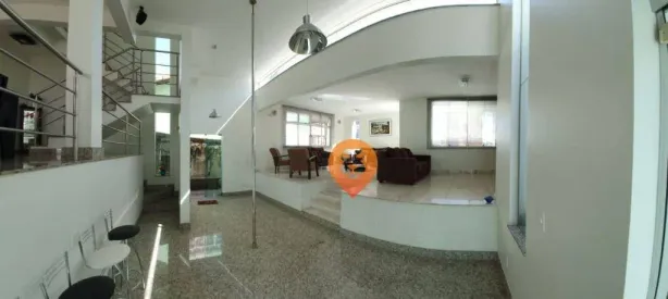 Casa com 5 Quartos à venda, 480m² no Santa Tereza, Belo Horizonte