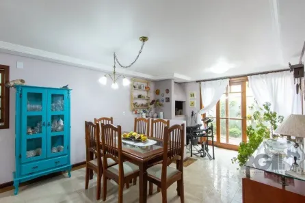 Casa de Condomínio com 3 Quartos à venda, 238m² no Jardim Isabel, Porto Alegre