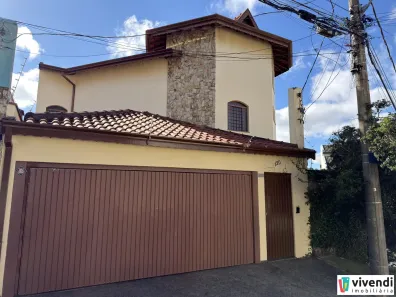 Casa com 3 Quartos à venda, 263m² no Vila Galvão, Jundiaí