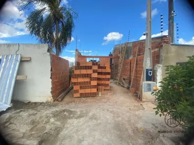Casa com 2 Quartos à venda, 77m² no Jardim São Carlos, Sorocaba