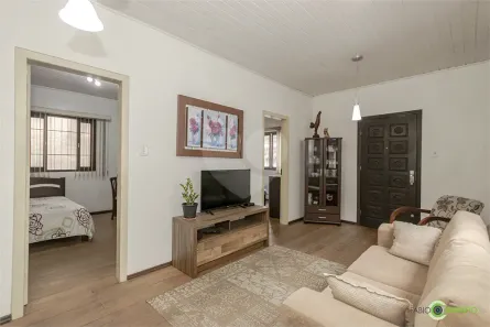 Casa com 4 Quartos à venda, 209m² no Chácara das Pedras, Porto Alegre