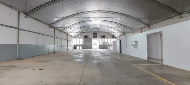 Galpão/Depósito/Armazém para alugar, 750m² no Parque Maria Helena, Campinas