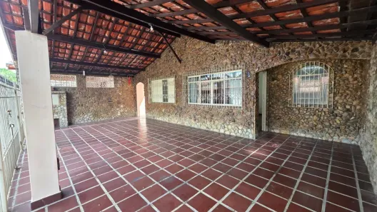 Casa com 3 Quartos à venda, 200m² no Bosque dos Eucaliptos, São José dos Campos