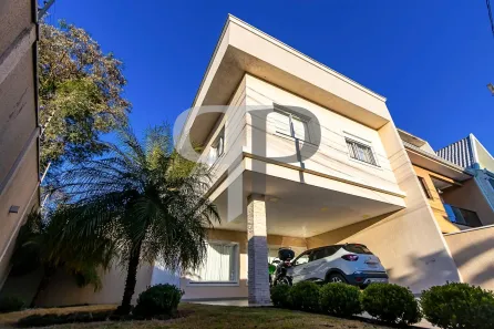 Casa de Condomínio com 3 Quartos à venda, 192m² no Uberaba, Curitiba