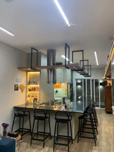 Casa de Condomínio com 3 Quartos à venda, 135m² no Petrópolis, Várzea Grande