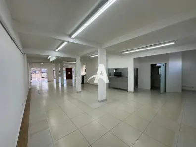 Sala Comercial para alugar, 220m² no Carajás, Uberlândia