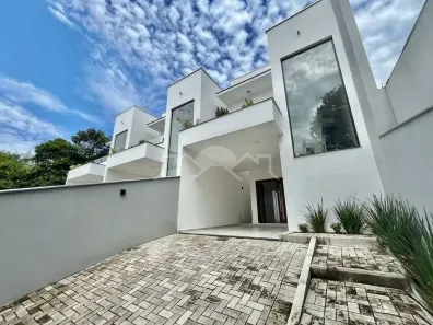 Sobrado com 2 Quartos à venda, 103m² no São Marcos, Joinville