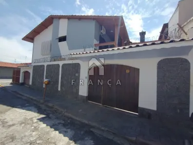 Casa com 3 Quartos à venda, 400m² no Parque Itamarati, Jacareí