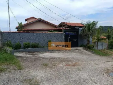Fazenda/Sítio com 3 Quartos para alugar, 1000m² no Clube dos Oficiais, Suzano