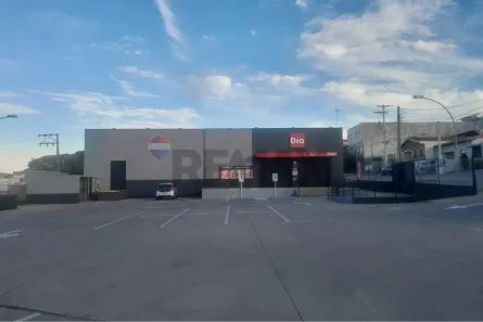 Prédio Comercial para alugar, 943m² no Centro, Vinhedo