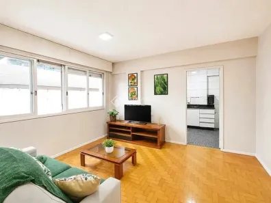 Apartamento com 3 Quartos para alugar, 98m² no Três Figueiras, Porto Alegre