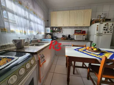 Sobrado com 3 Quartos à venda, 135m² no Estuário, Santos