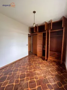 Casa com 5 Quartos para alugar, 600m² no Jardim América, Jacareí
