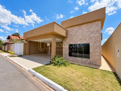 Casa de Condomínio com 3 Quartos para alugar, 350m² no Região dos Lagos, Brasília