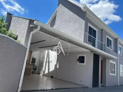 Sobrado com 3 Quartos à venda, 135m² no Xaxim, Curitiba