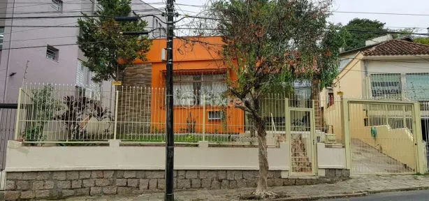 Casa com 3 Quartos à venda, 240m² no Petrópolis, Porto Alegre