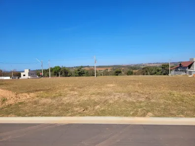 Lote/Terreno à venda, 278m² no Jardins Capri, Senador Canedo