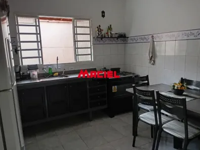 Sobrado com 3 Quartos à venda, 167m² no Jardim Pararangaba, São José dos Campos
