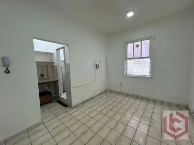 Kitnet para alugar, 35m² no Boqueirão, Santos