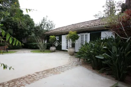 Casa com 3 Quartos à venda, 1177m² no Lagoa da Conceição, Florianópolis