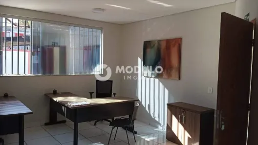 Sala Comercial para alugar, 35m² no Vigilato Pereira, Uberlândia