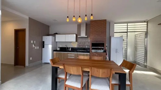 Sobrado com 3 Quartos à venda, 270m² no Fazenda Vitali, Colatina