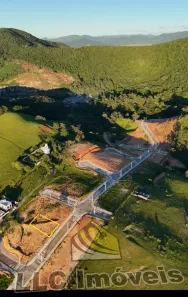 Lote/Terreno à venda, 327m² no Ribanceira, Imbituba