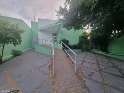 Casa com 3 Quartos à venda, 117m² no Vila Santa Helena, Presidente Prudente