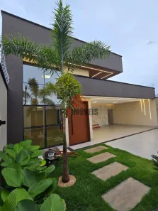 Casa com 3 Quartos à venda, 215m² no Jardim Ipê, Goiânia
