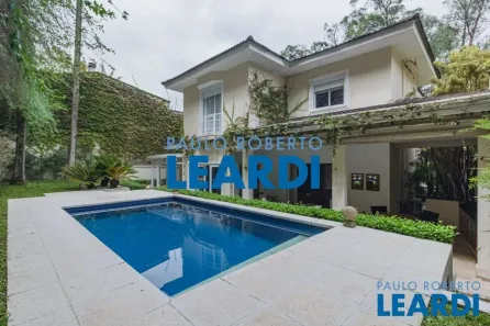 Casa de Condomínio com 4 Quartos à venda, 763m² no Jardim Leonor, São Paulo