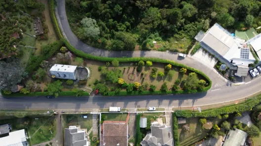 Lote/Terreno com 1 Quarto à venda, 1700m² no Capivari, Campos do Jordão
