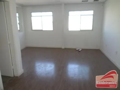 Sala Comercial com 3 Quartos para alugar, 421m² no Santa Inês, Belo Horizonte