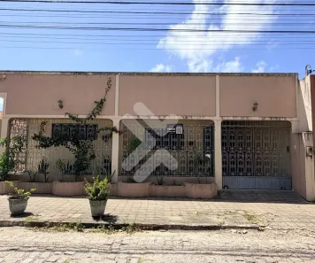 Casa com 3 Quartos à venda, 186m² no Candelária, Natal