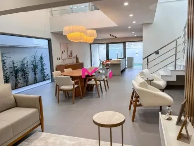 Sobrado com 3 Quartos à venda, 245m² no Jardim Novo Mundo, Jundiaí