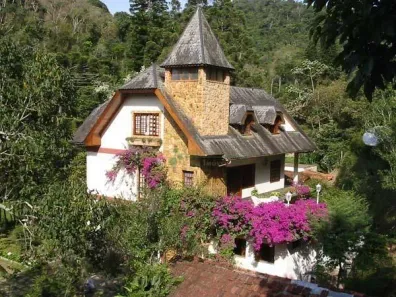 Casa com 7 Quartos à venda, 850m² no Albuquerque, Teresópolis