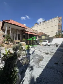 Casa com 3 Quartos à venda, 233m² no Vila Valqueire, Rio de Janeiro
