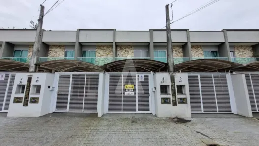 Casa com 2 Quartos para alugar, 80m² no Costa e Silva, Joinville