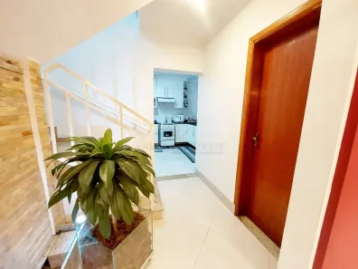 Sobrado com 3 Quartos à venda, 110m² no Pinheirinho, Santo André