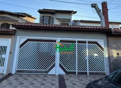 Sobrado com 4 Quartos à venda, 376m² no Jardim dos Ipês, Suzano