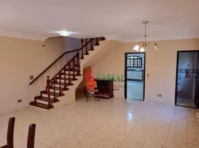 Casa com 3 Quartos à venda, 248m² no Vila Galvão, Guarulhos
