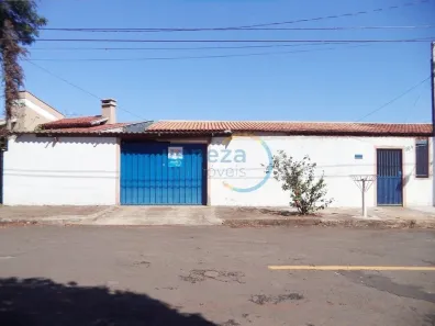Casa com 5 Quartos à venda, 127m² no Califórnia, Londrina