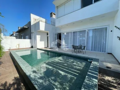 Casa de Condomínio com 4 Quartos à venda, 277m² no centro, Xangri-lá